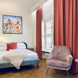 Mint Luxury At The Main Square Krakau
