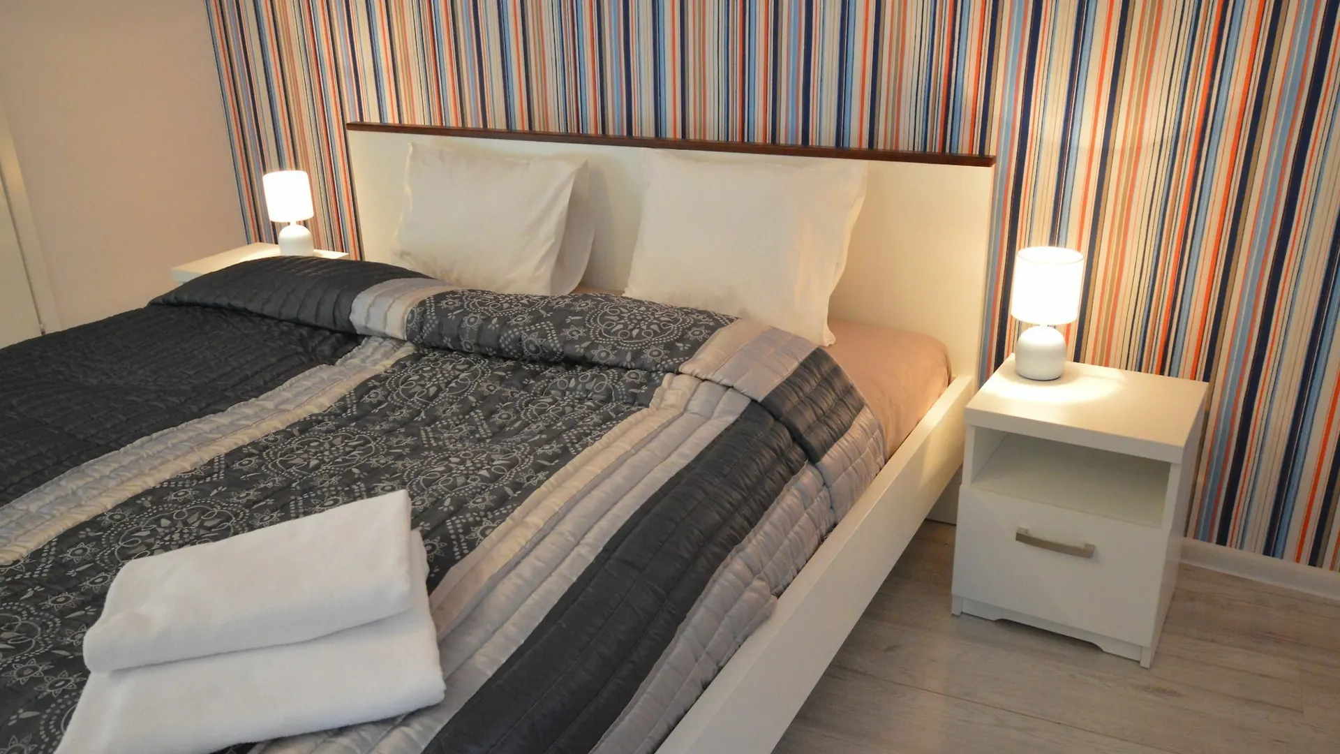 Cracow Central Aparthotel Krakow 3*,  Polonya